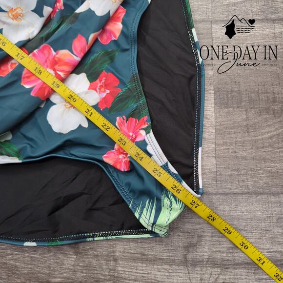 B2Prity High Neck Tummy Control one Piece Swimsuit Size L - Picture 6 of 7